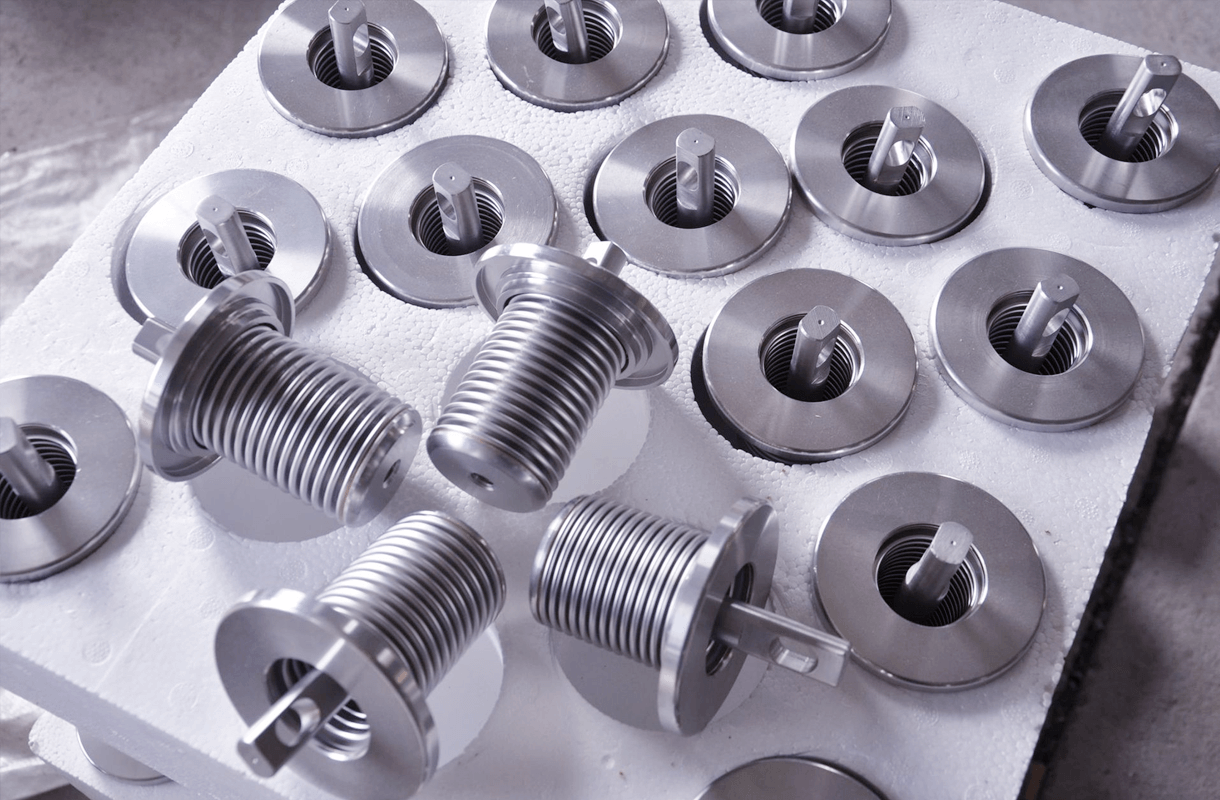 How to distinguish titanium from stainless steel and aluminum? Aria Custom Plastic injection